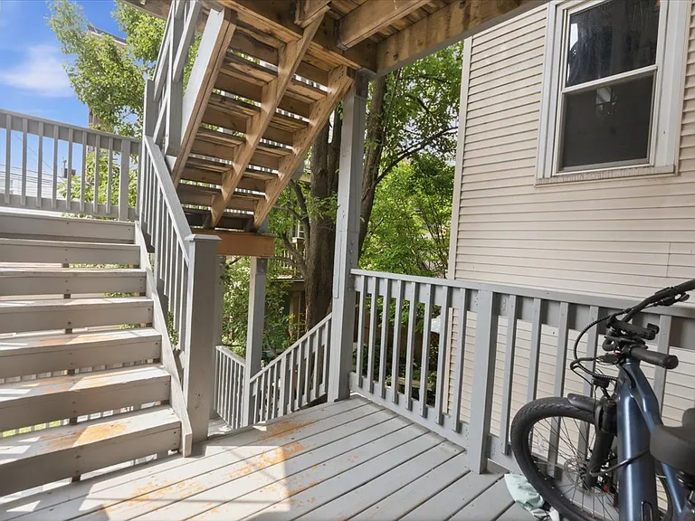 3630 N Bosworth Ave #1 — Photo 11