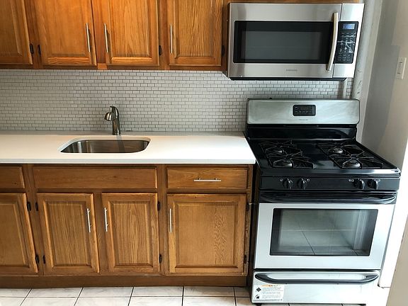 5th image of 640A Greene Ave #2A