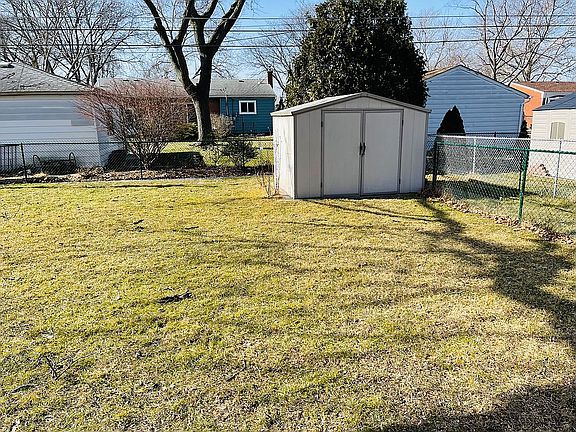 5th image of 29267 Bonnie Dr