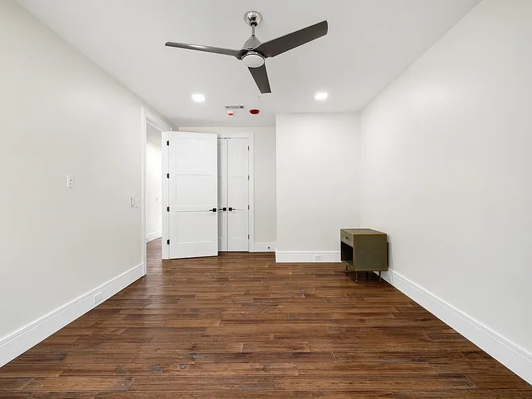1281 E Main St #3 — Photo 12