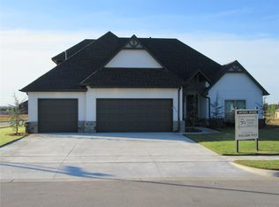 2913 W Tucson Ct S, Broken Arrow, OK 74011