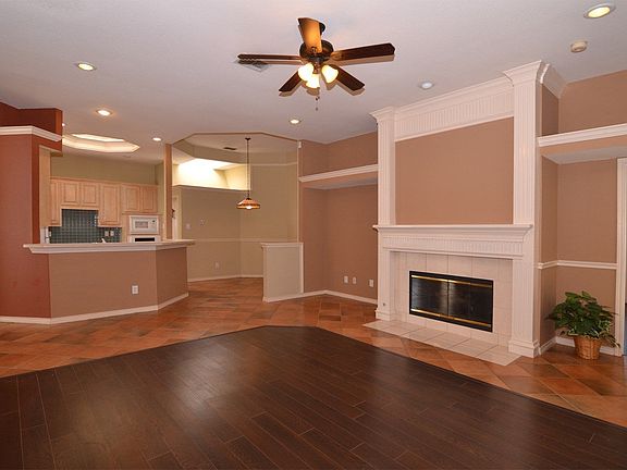 4th image of 2715 Orchid Dr