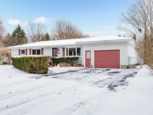 108 Bradford Rd, Pittsford, NY 14534