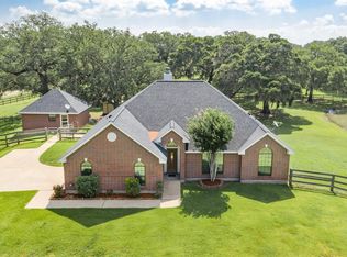 400 Springfield Trl, Angleton, TX 77515