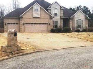 1403 Lexington Dr, Paragould, AR 72450