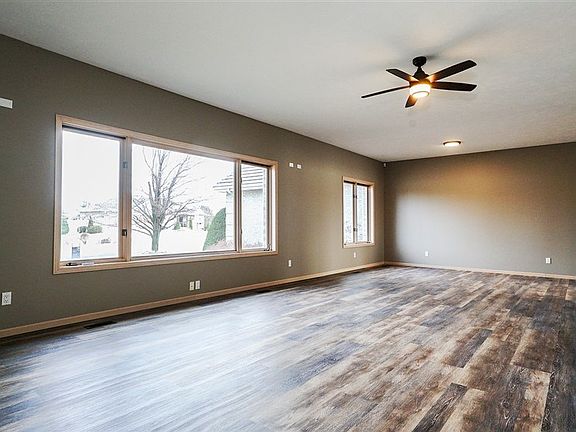 5th image of 124 Ponderosa Dr