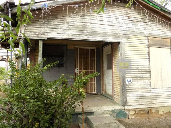 240 Calle Ruidosa, El Indio, TX 78860