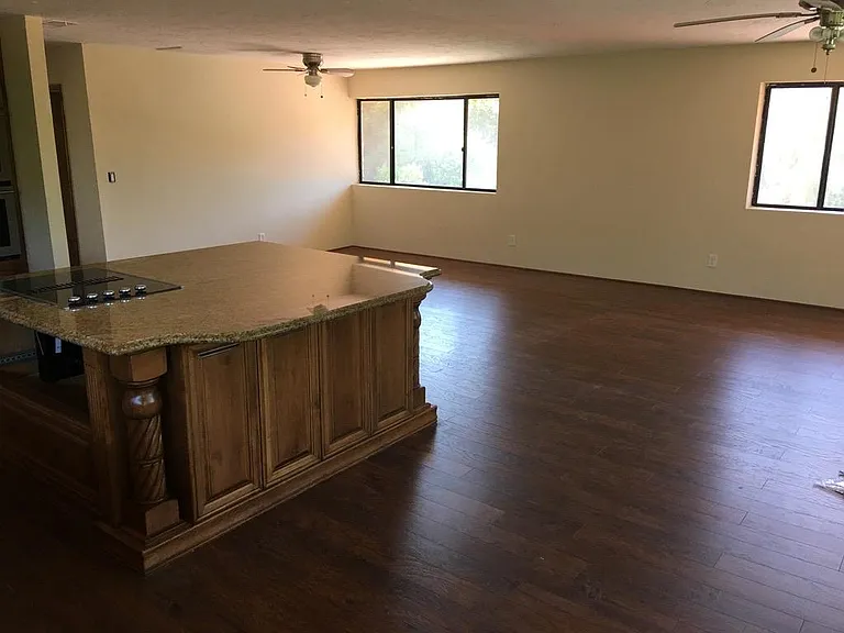 15504 Hawley Pl — Photo 32