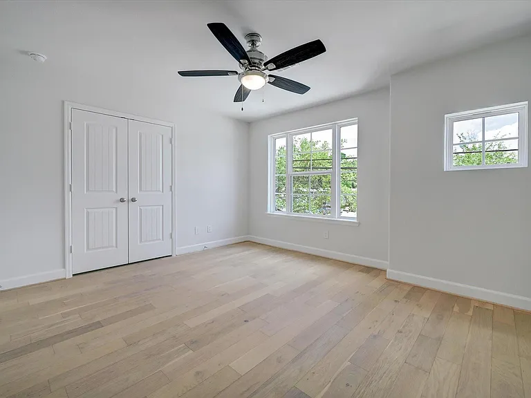 945 Wakefield Dr — Photo 21