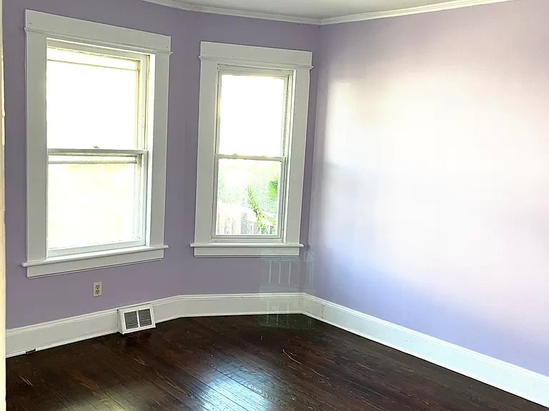 765 Brewster St — Photo 6