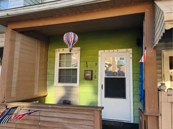 916 Main St, Slatington, PA 18080