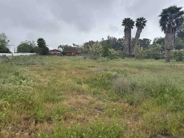 850 Poinsettia Ave #A, San Marcos, CA 92078