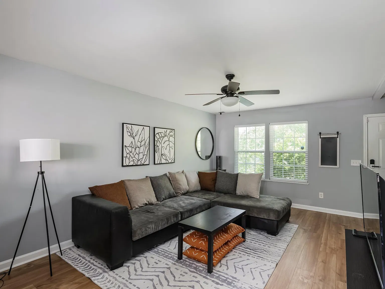 105 Curvewood Rd — Photo 3