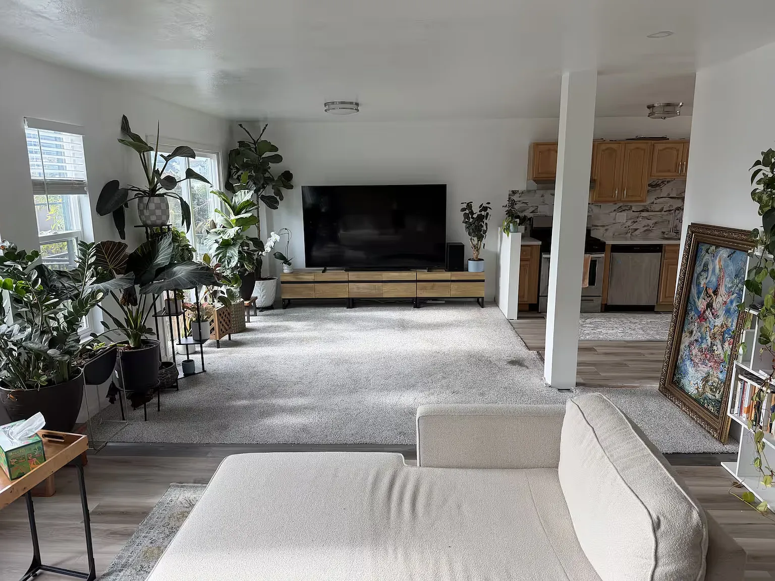 4 bed, 1900 sqft, $10,500 — Photo 3