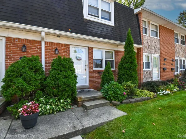 45380 Kensington St, Utica, MI 48317