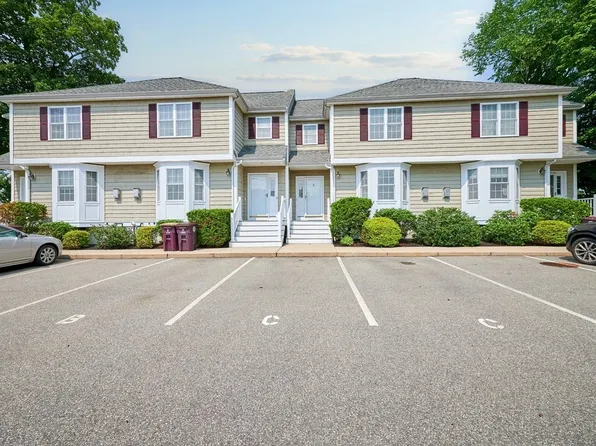 101 Pond St Unit C, Weymouth, MA 02190