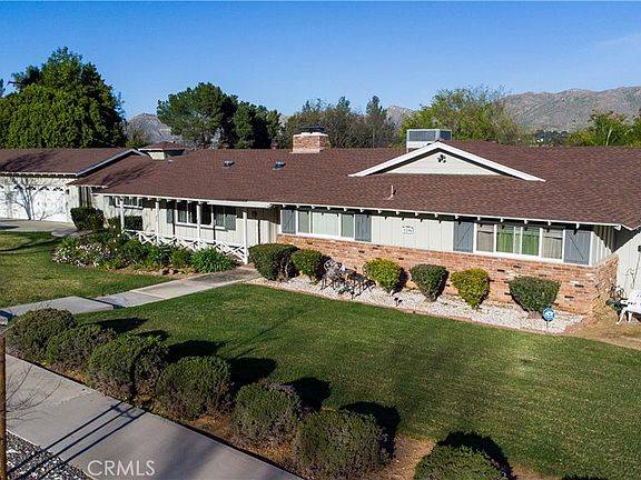 5th image of 5296 Bronson Way