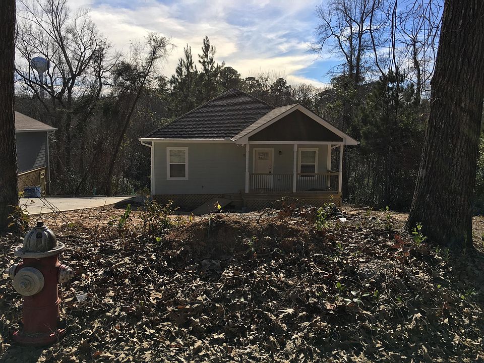 2nd image of 1322 Tanglewood Cir
