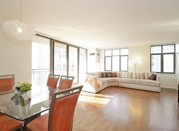 4th image of 630 N State St APT 2508