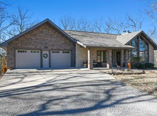 735 Indian Valley Rd, Branson West, MO 65737