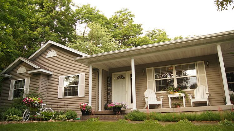1st image of 463 Glenwood Ct