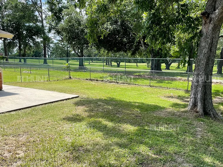 1652B Mercury Dr — Photo 3