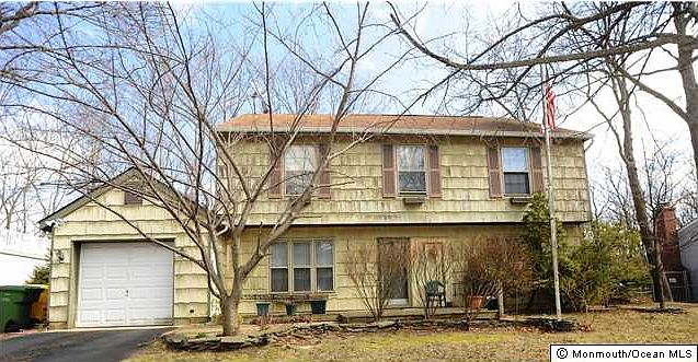 1st image of 961 Claire Dr