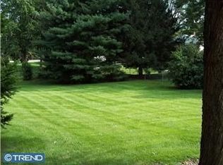 36 Doe Ln, Malvern, PA 19355