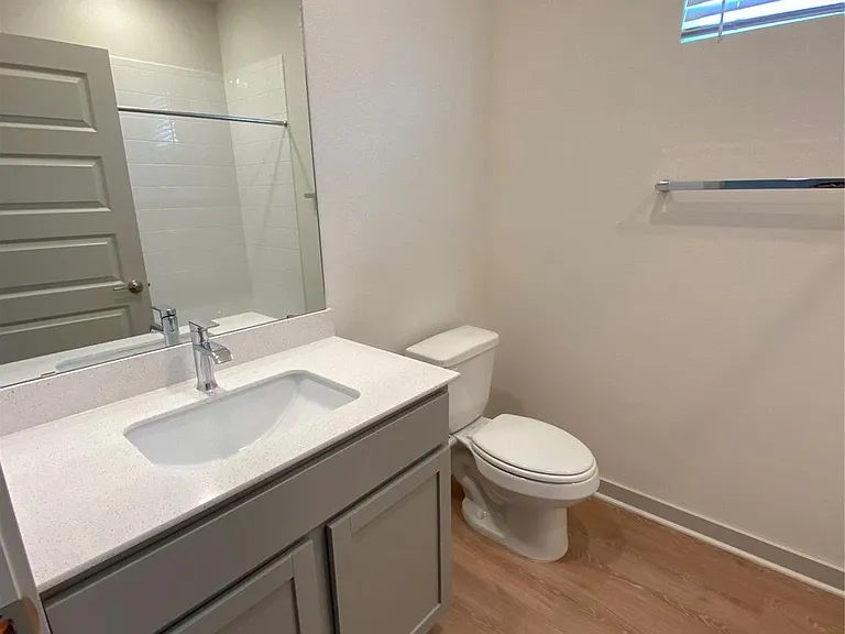 2205 Sisterdale Ln — Photo 21