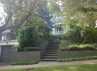 843 E Gwinn Pl, Seattle, WA 98102