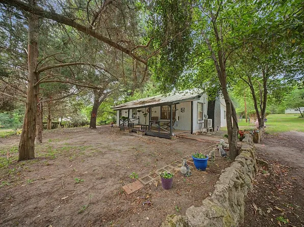 188 County Road 227, Brookeland, TX 75931