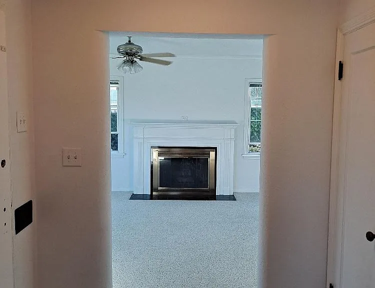 2708 W Armour St — Photo 2
