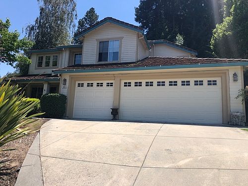 1st image of 424 Silverwood Dr