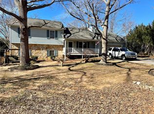308 Jonaquil Ave, Auburn, GA