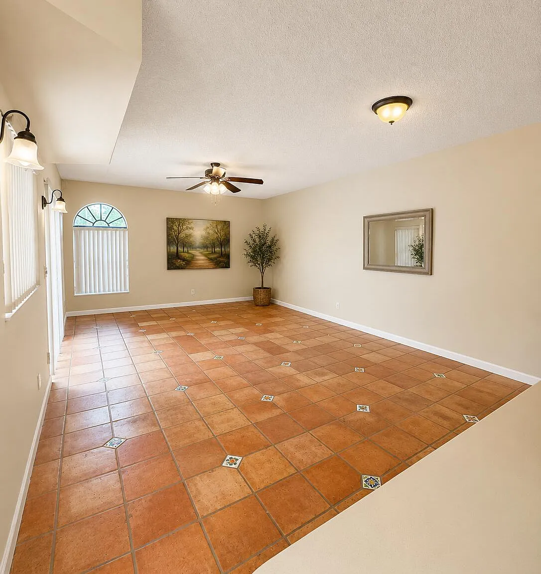 3 bed, 3.0 bath, 1326 sqft, $2,400 — Photo 3