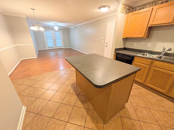 Open kitchen to dining and living area.