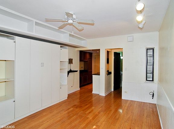 3rd image of 333 S Oak Park Ave