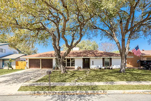 5259 Prince Valiant Dr Photo 1