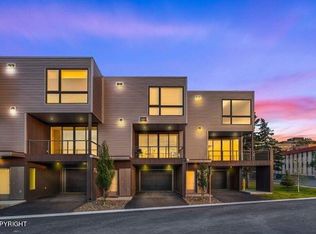 700 Top Rail Ln #C1, Anchorage, AK 99501