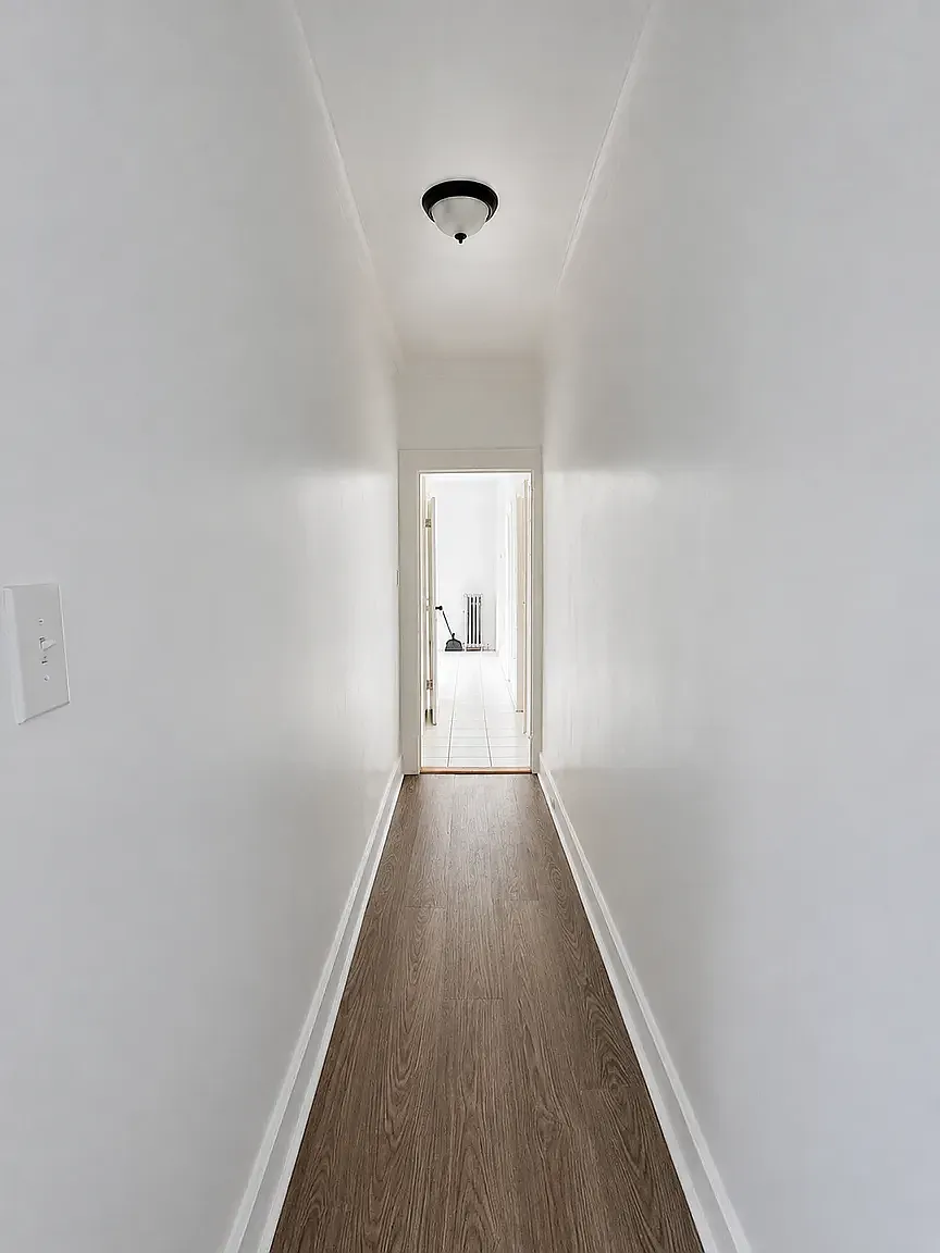 4 bed, 1200 sqft, $2,549 — Photo 3
