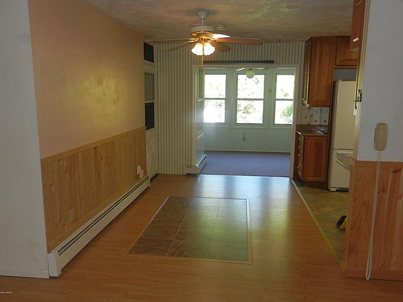 4th image of 974 Park Ave