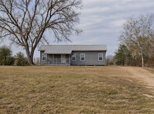 9354 Us Highway 183 N, Cuero, TX 77995