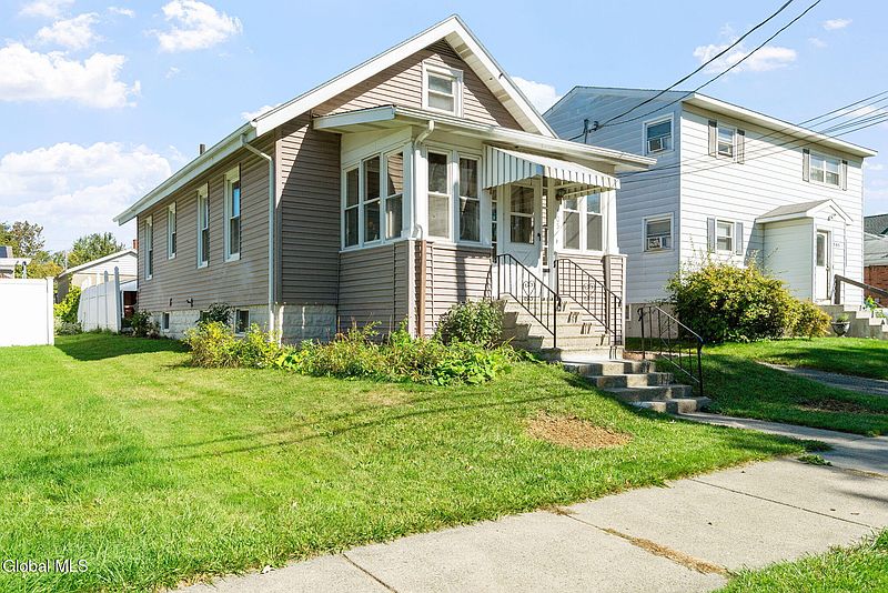 2nd image of 105 Kenosha Street