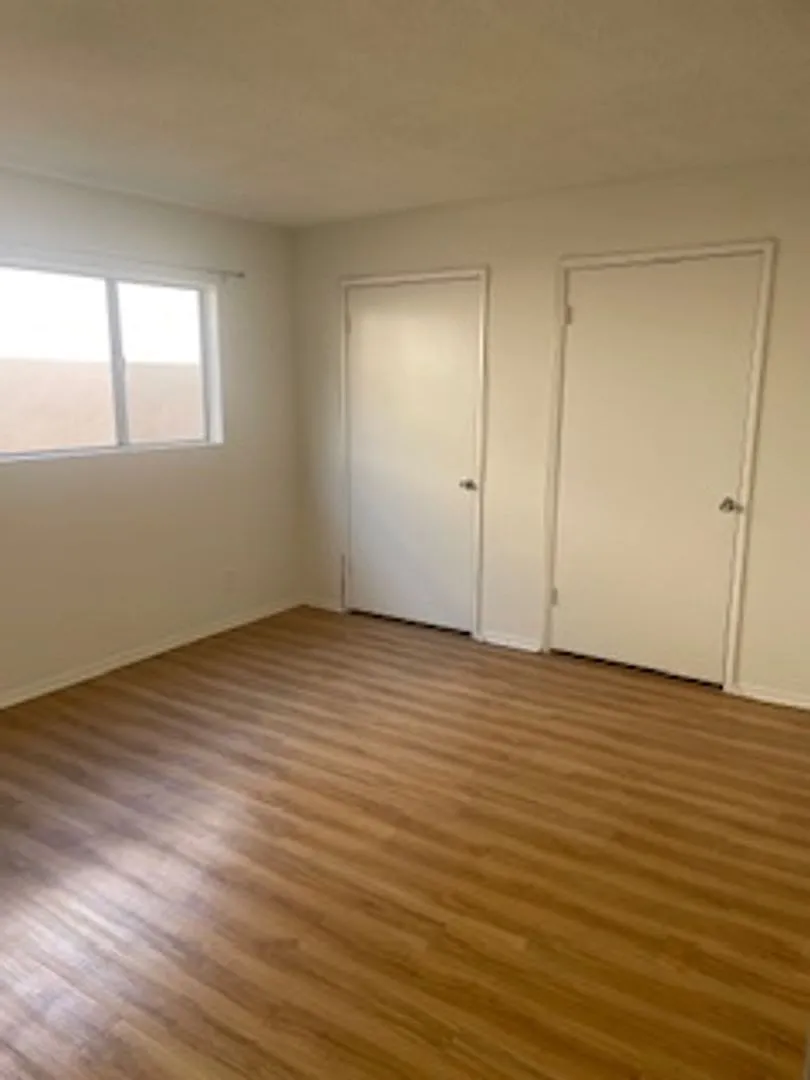 518 Raymond Ave. — Photo 2