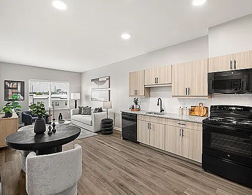 1st image of 527A Herndon Square Ave #Ebd581321