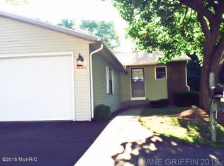 3082 Riviera Ct SE, Kentwood, MI 49512