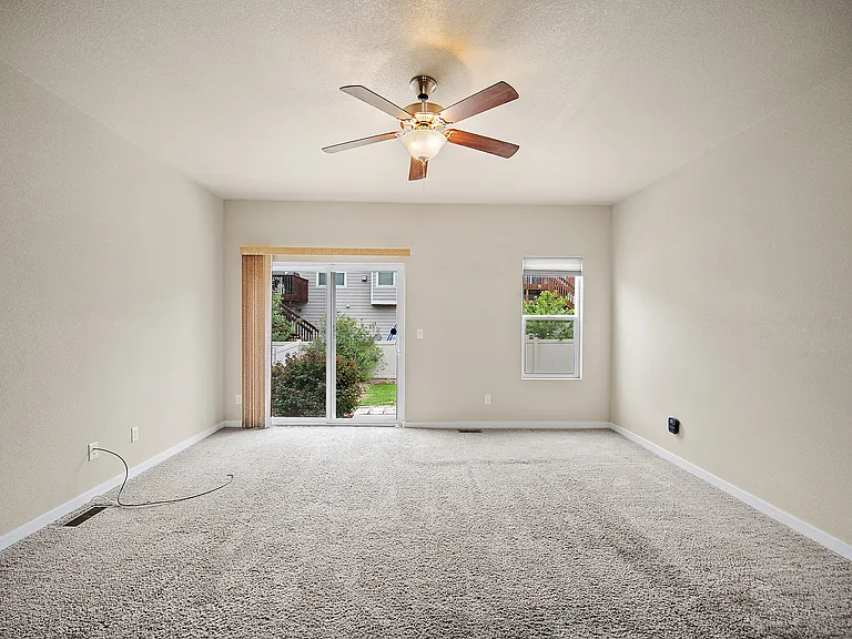 1321 Alveston St — Photo 21