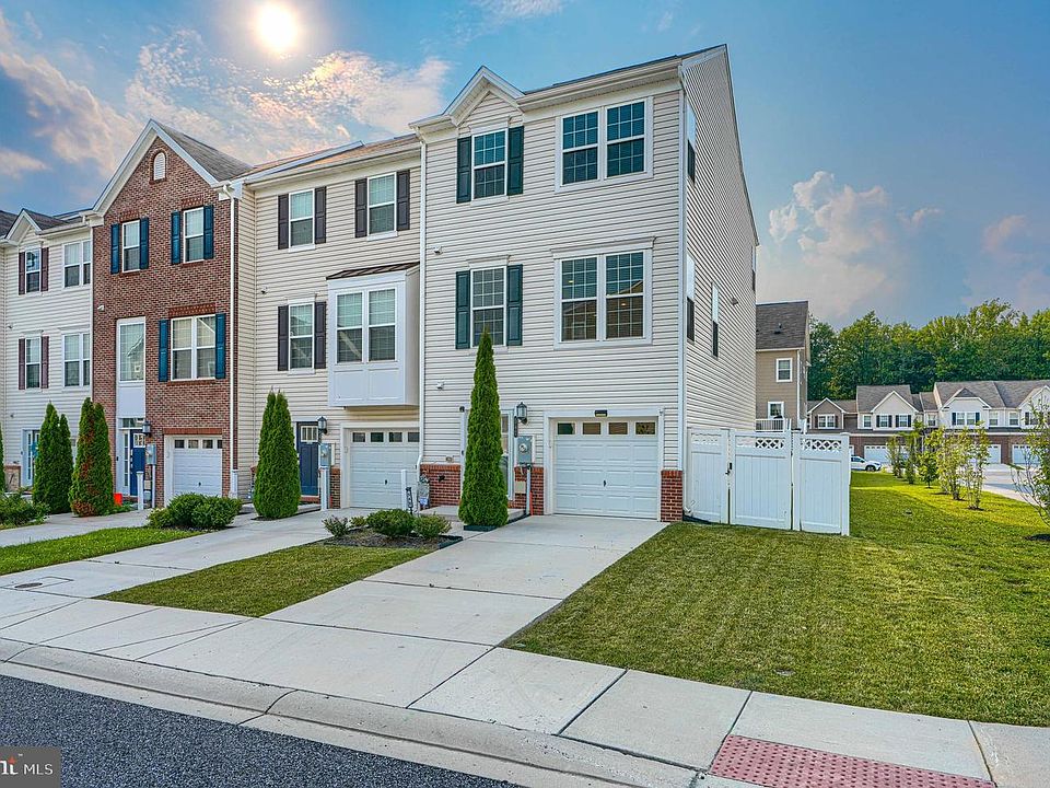 1st image of 542 Calvert Way