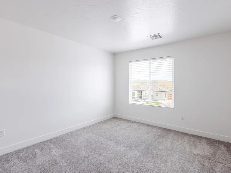 1889 E Honeycomb Dr — Photo 35