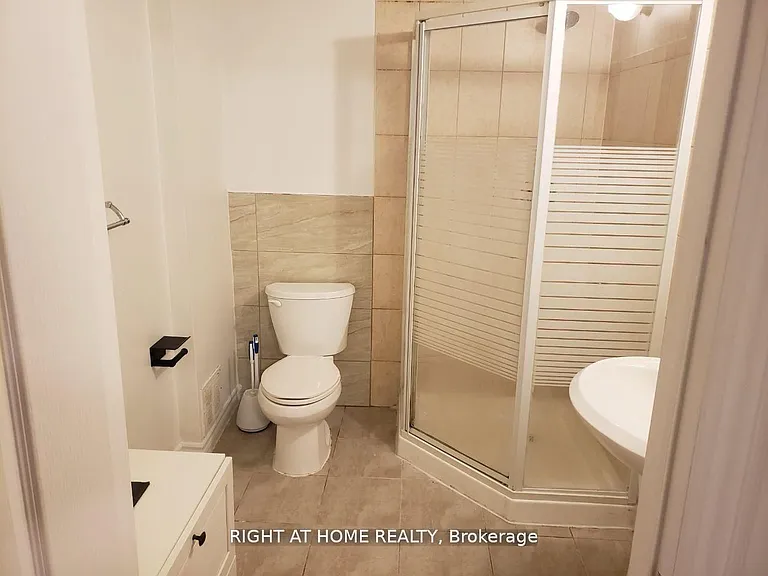 10 Fisico Ct — Photo 11